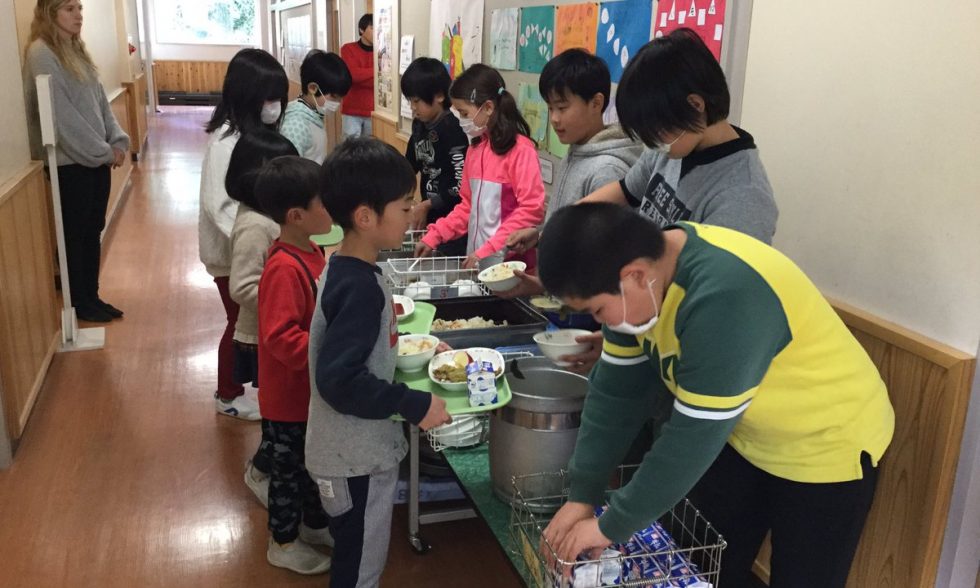 2019 – who makes young people’s lunch in Japan? They do!